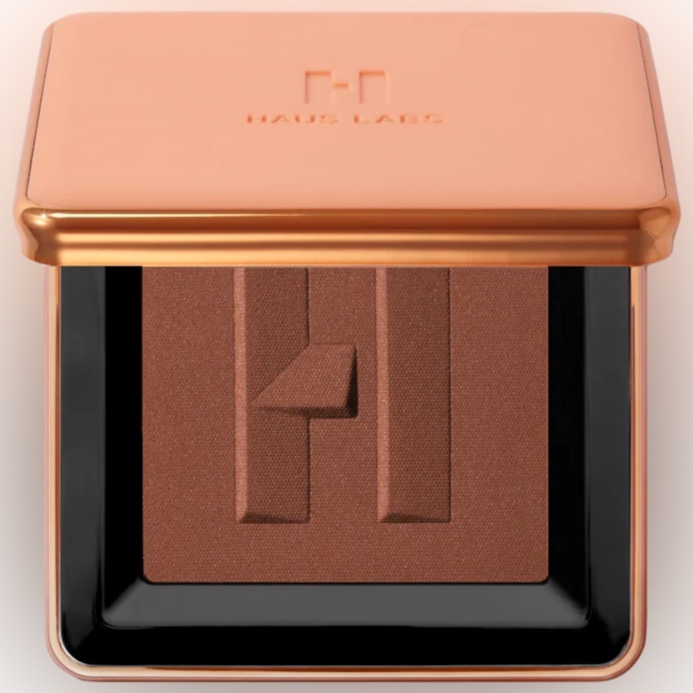 Haus Labs bronzer in deep color